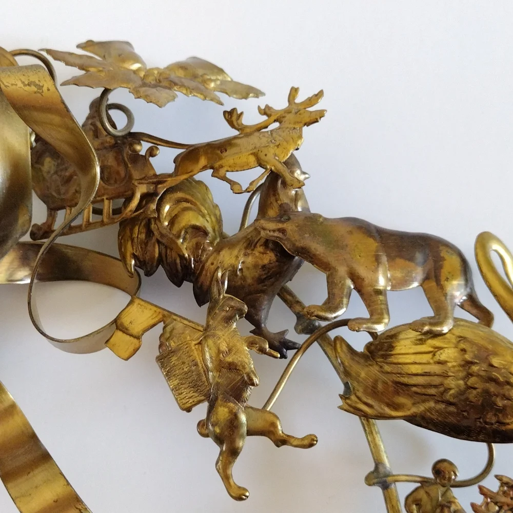 VTG All Holiday Season Brass Wreath - Picture 13 of 13